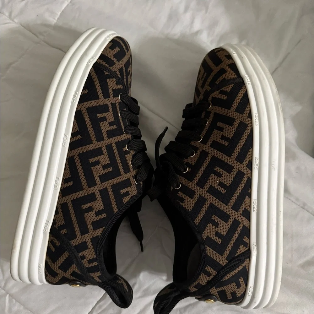Fendi Black and Brown Patterned Sneakers - Picture 7 of 7